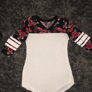 rue 21 v-neck blouse